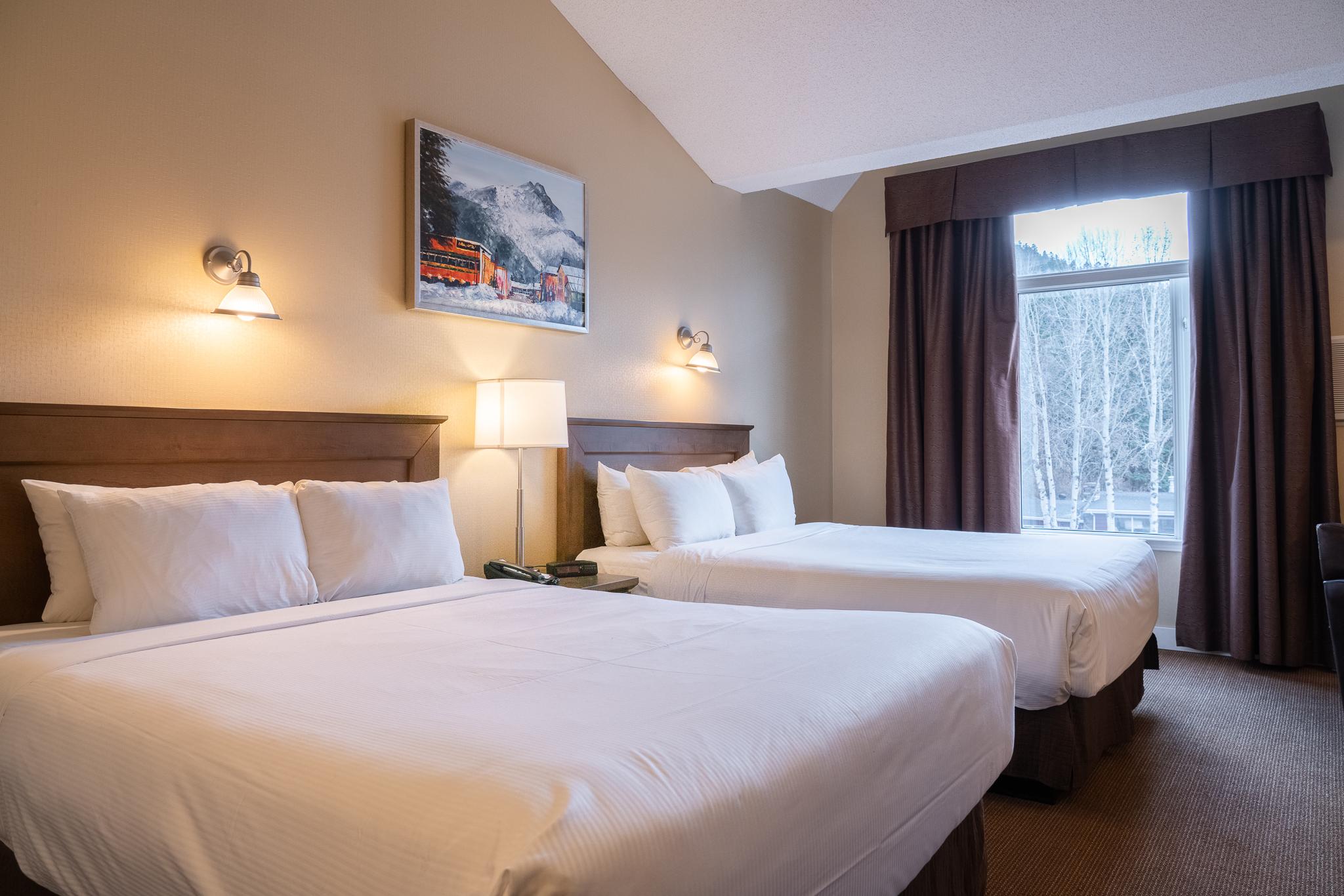 Irwin'S Mountain Inn Банф Екстериор снимка