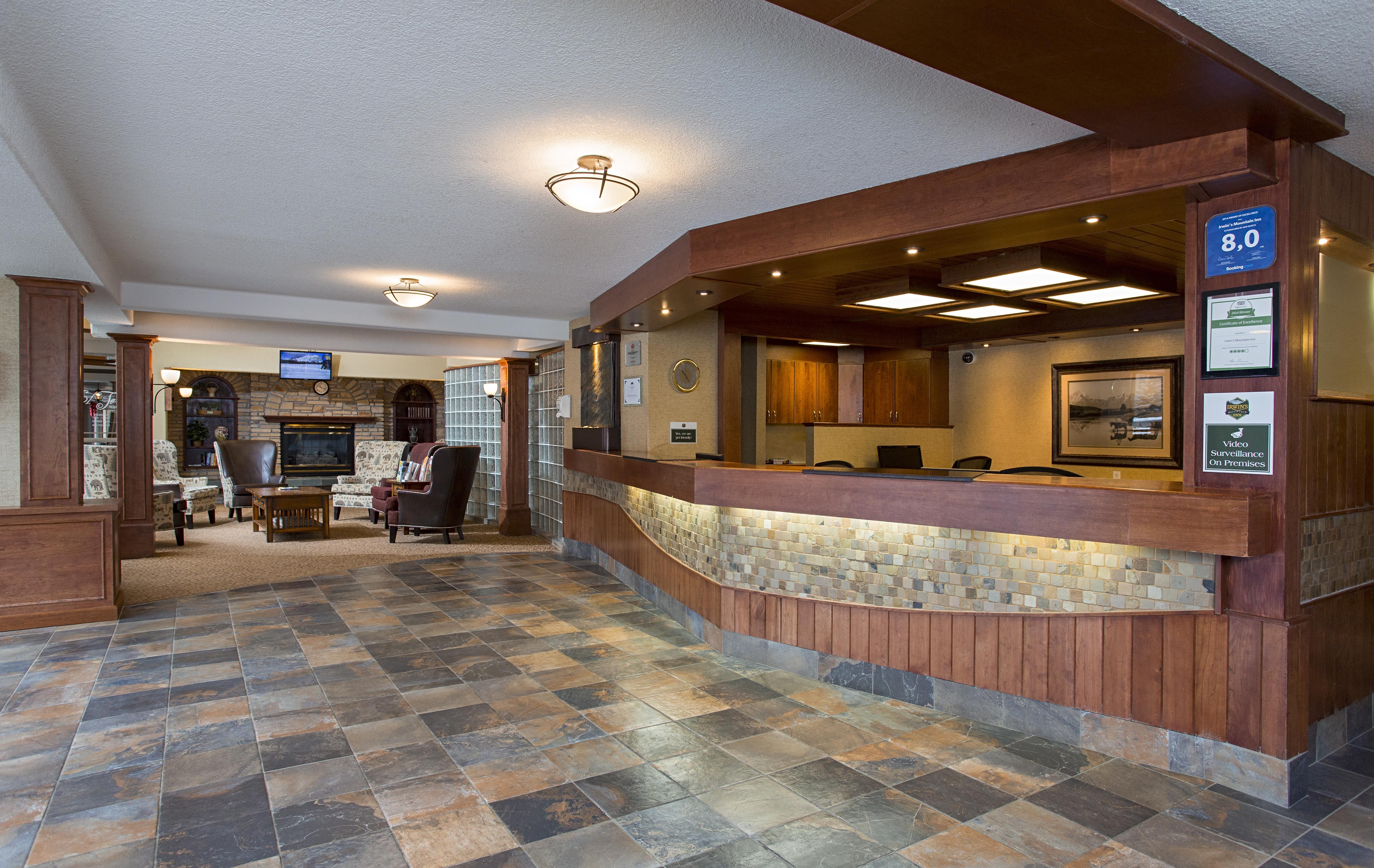 Irwin'S Mountain Inn Банф Екстериор снимка